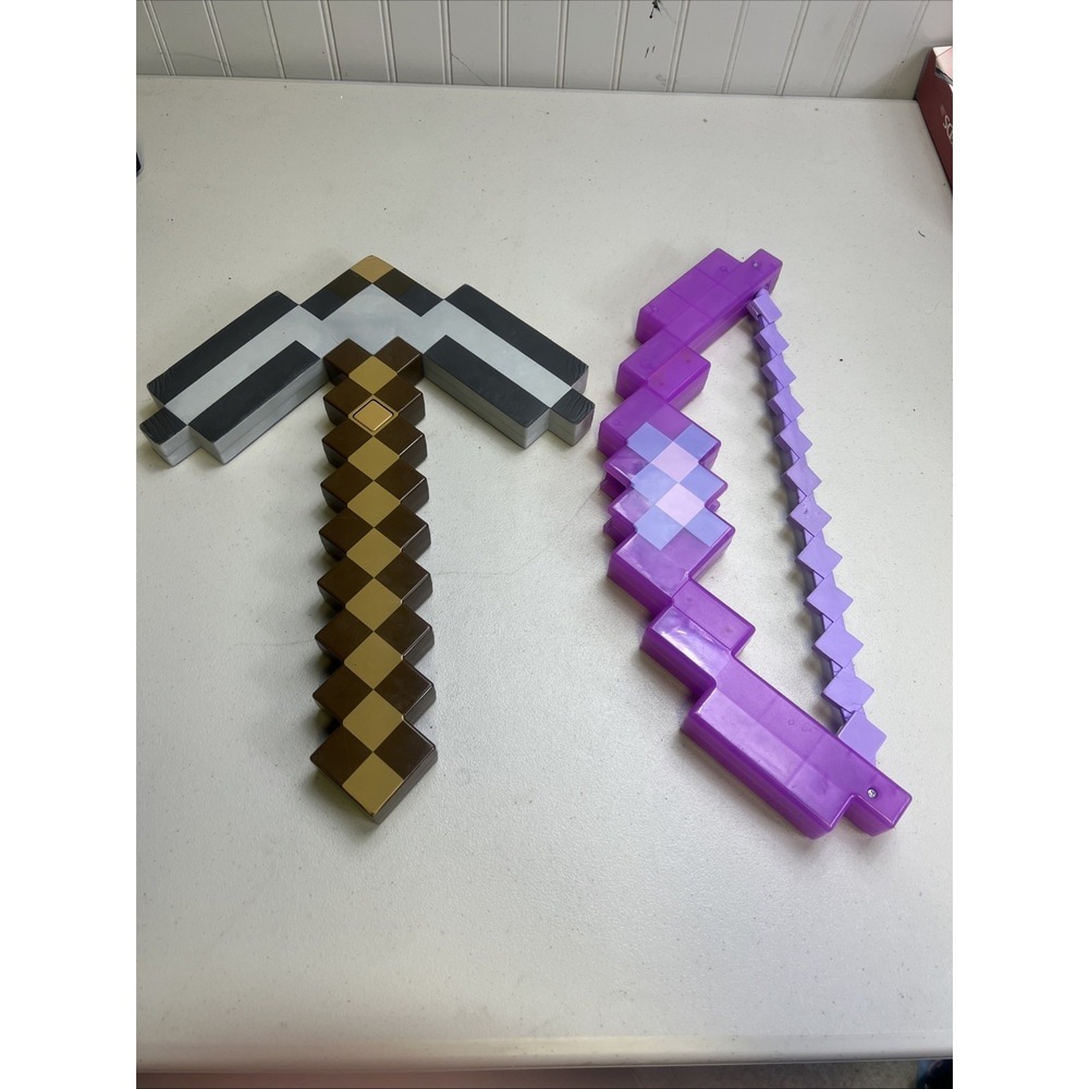 Minecraft Foam And Plastic Axe Bow Weapon Prop Toy 16"